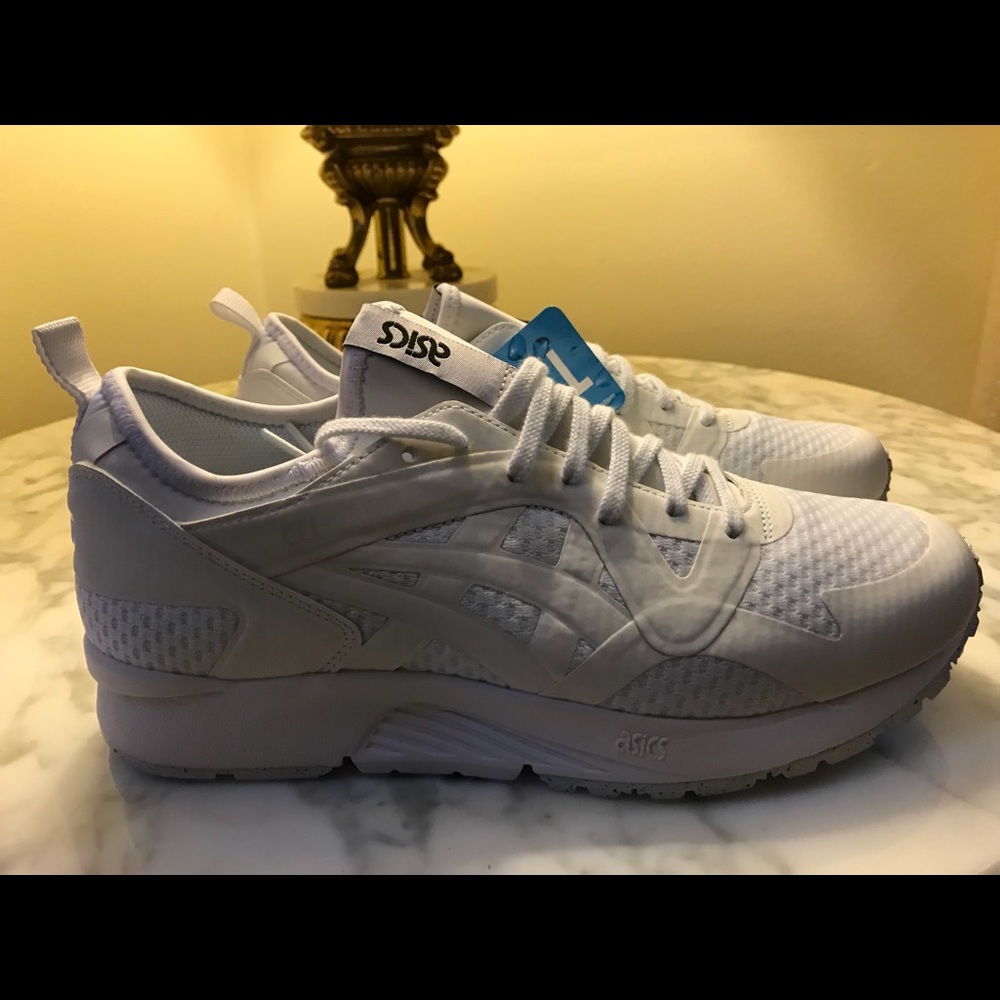 ASICS Gel with split